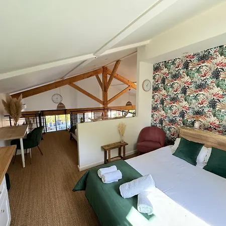 Proche Guethary Et Saint Jean De Luz Ahetze